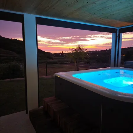 Seaview Mirjam With Jacuzzi