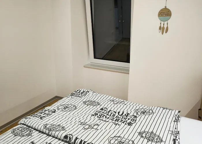 Seaview Mirjam With Jacuzzi Apartment *